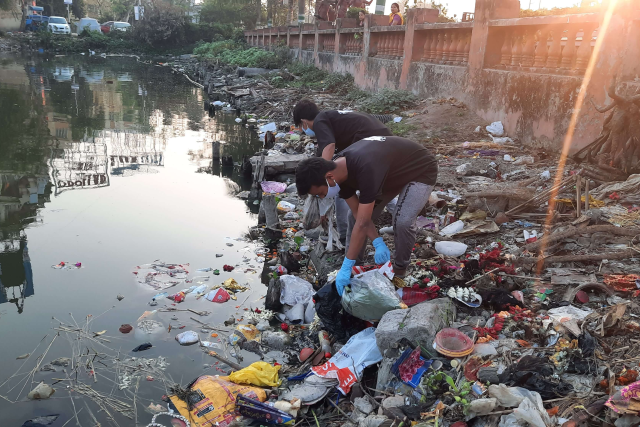 river cleaning Kolkata